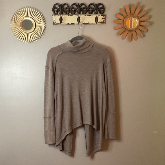 We The Free Ribbed Gray Long Sleeve Top - Picture 1 of 4